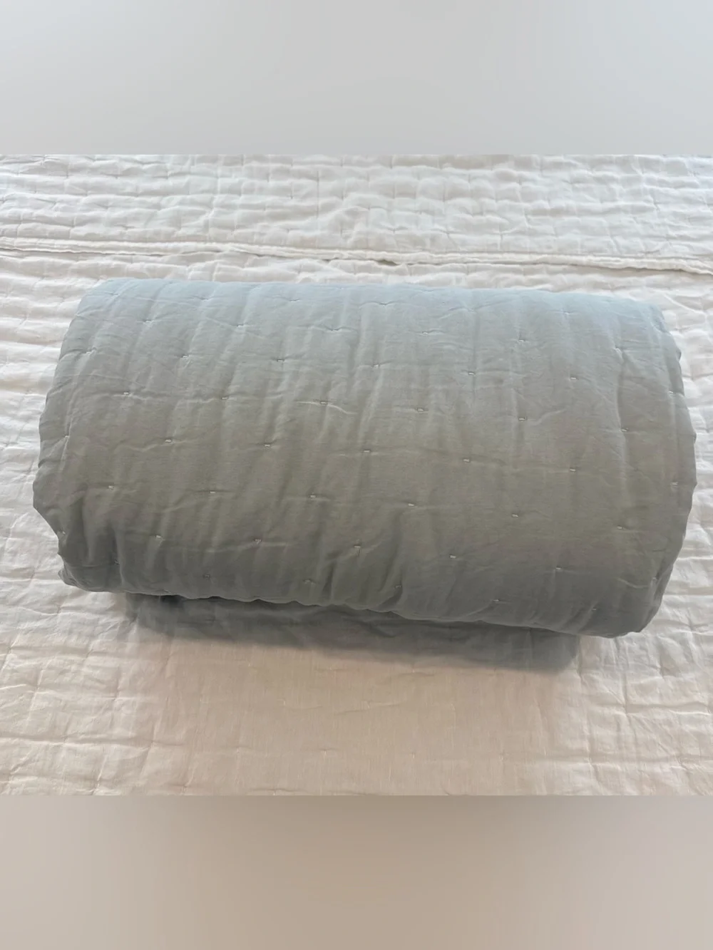 New Quince European Linen Dream Quilt King/CalKing MSRP $184 - Mist No Shams